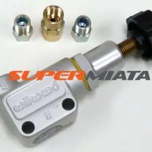 Adjustable fuel pressure regulator for automotive performance